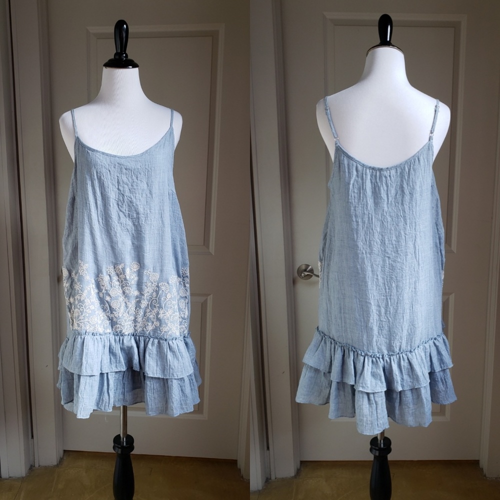 Entro Embroidered Chambray Dress, M